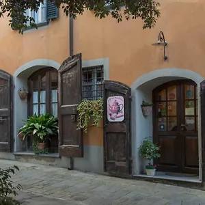 Frühstückspension Antica Casa Dei Rassicurati, Montecarlo